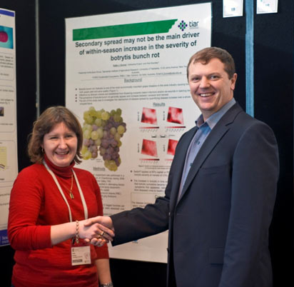 Ms Katie Dunne, PhD Candidate and winner of the Wine Innovation Cluster  Best Student Poster Prize and Dr Stuart McNab, Chair of the Wine Innovation Cluster